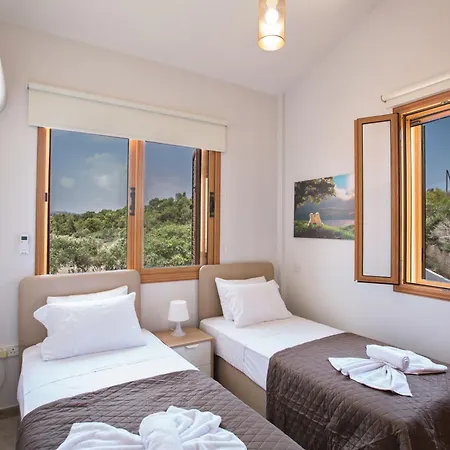 Geraeumiges Fuer 13 Personen In Holiday home *